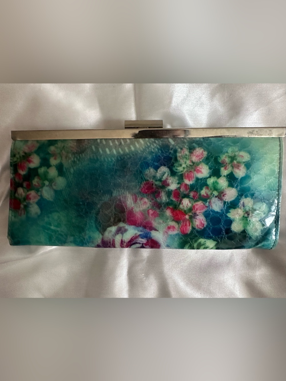 Mundi Blue Metallic-Trim Card Case Wallet
